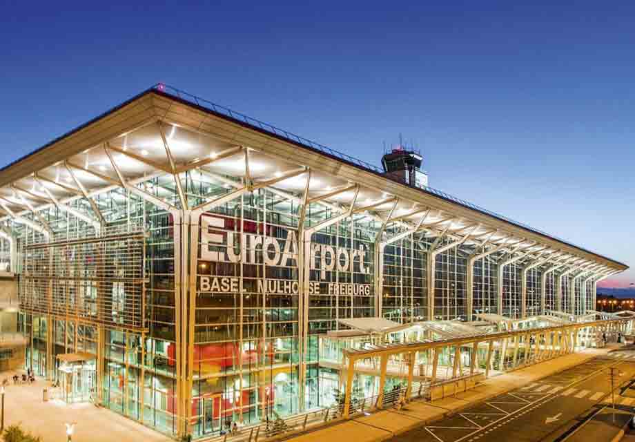 Prise de vue du bâtiment de l'EuroAirport Bâle Mulhouse